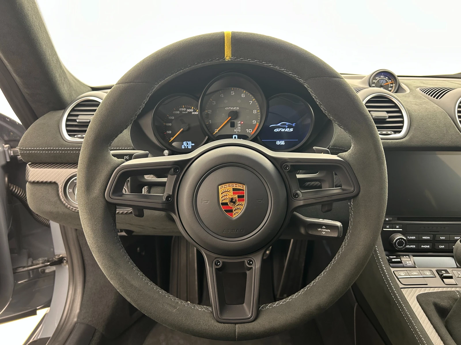 Porsche Cayman GT4 RS Weissach Package