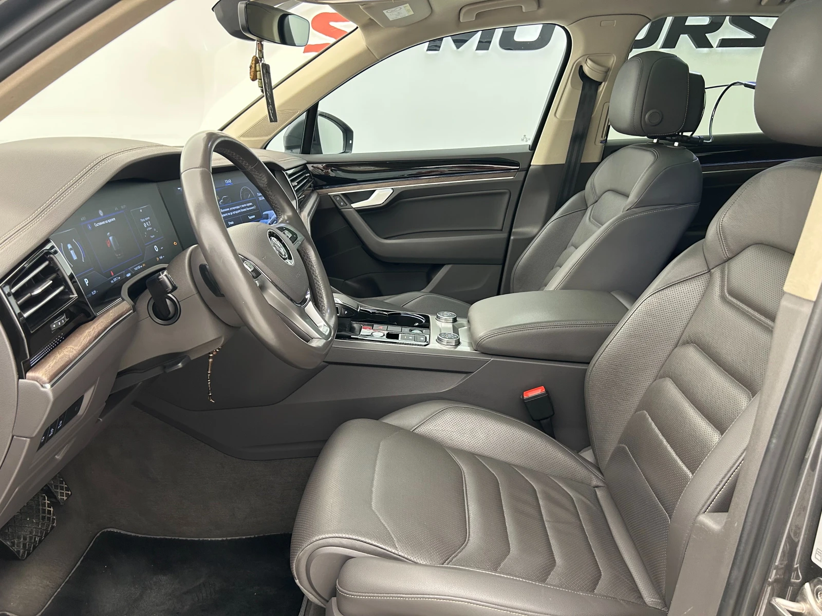 فولكس فاجن طوارق 3.0 TDI