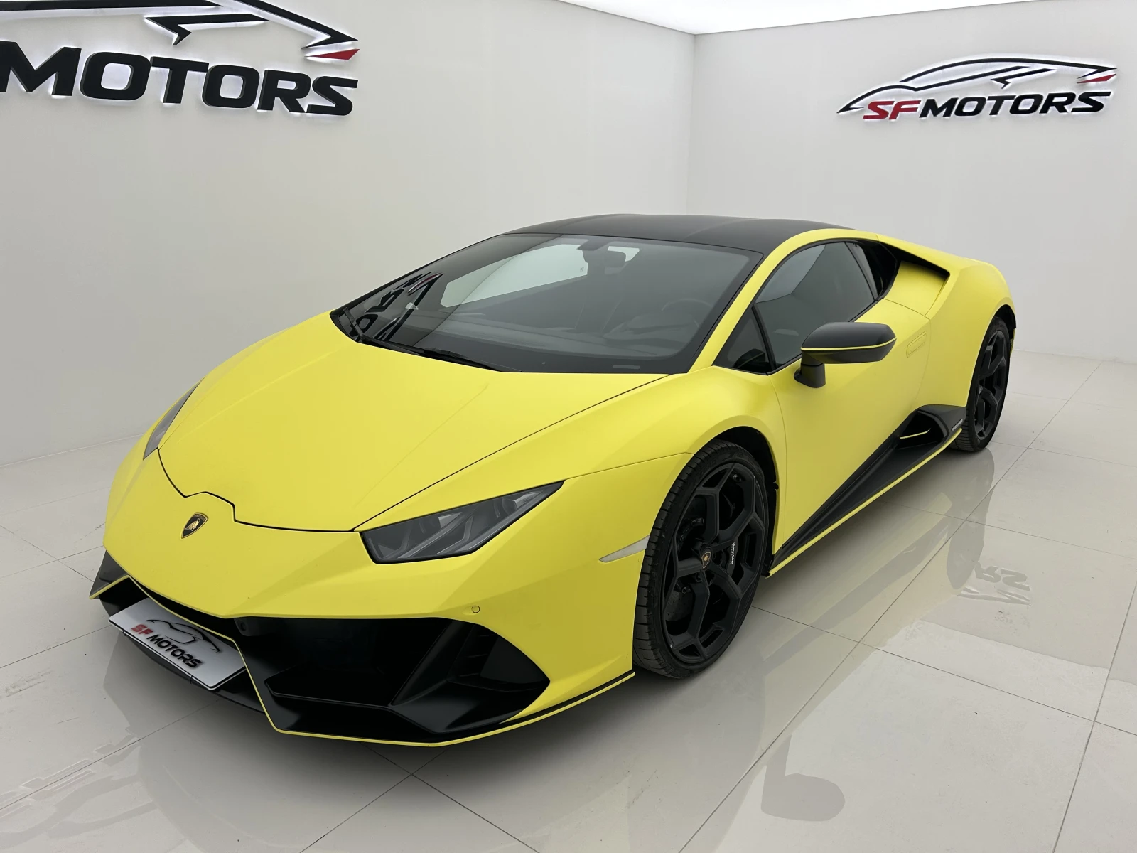 ChatGPT каза:  Lamborghini Huracan Evo