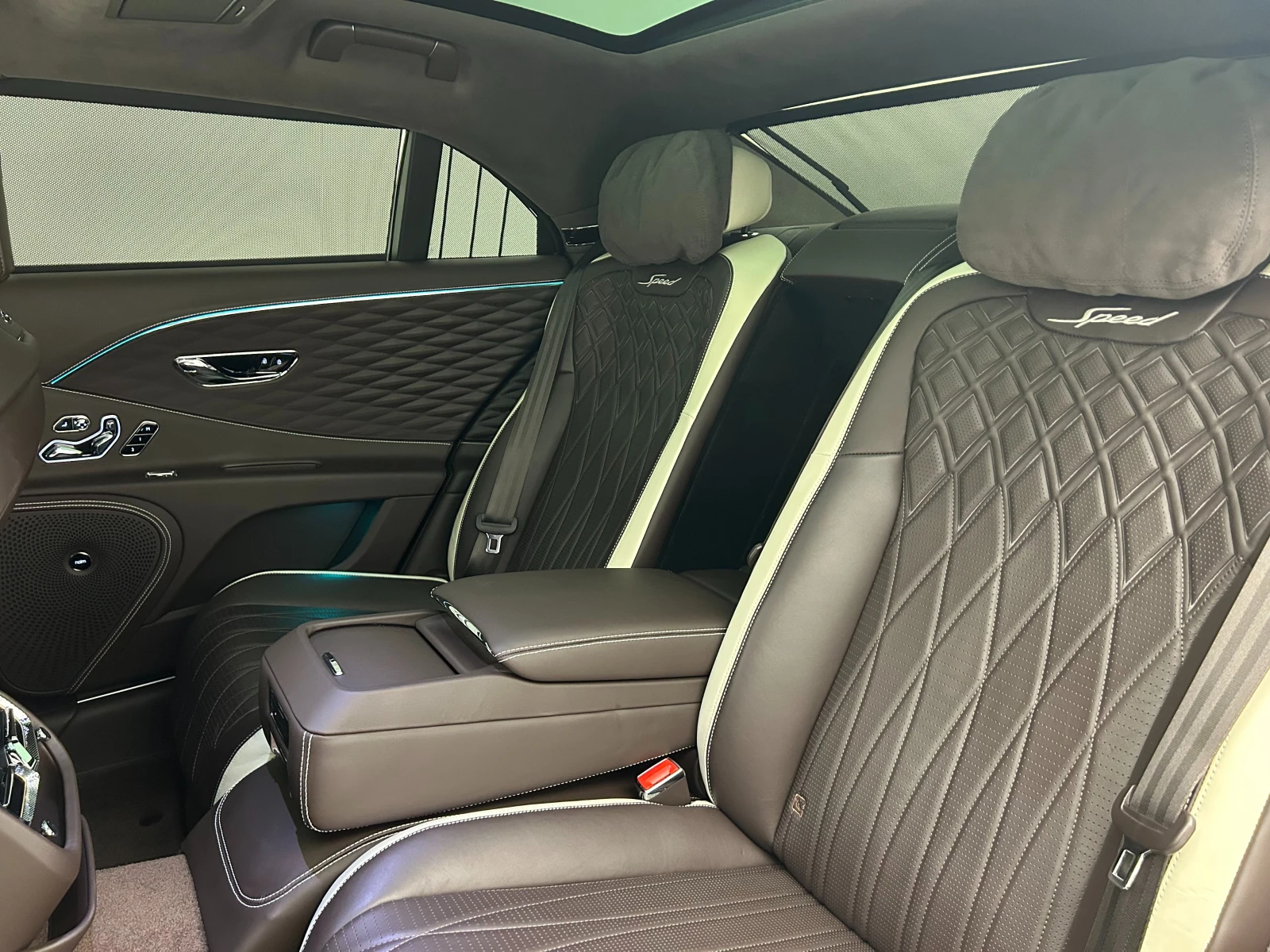 بنتلي فلاينغ سبور W12 سبيد