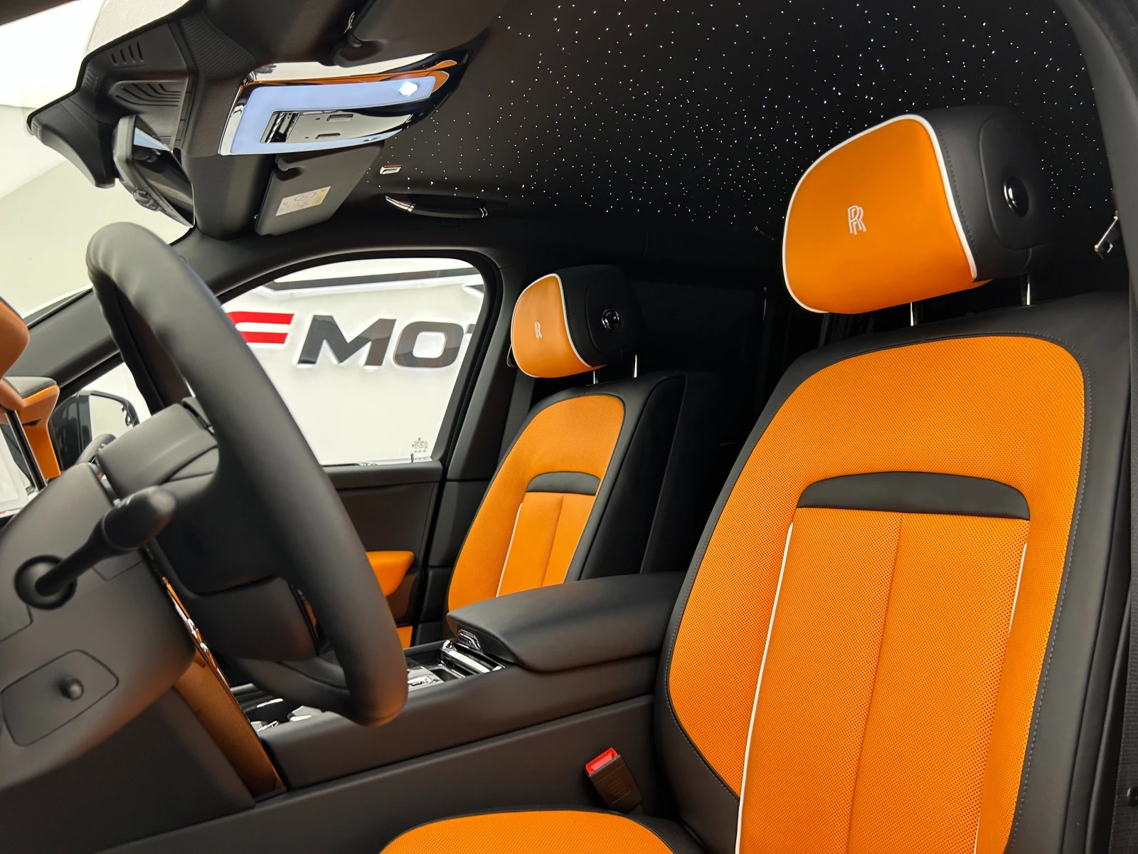 劳斯莱斯 Cullinan Black Badge Series II