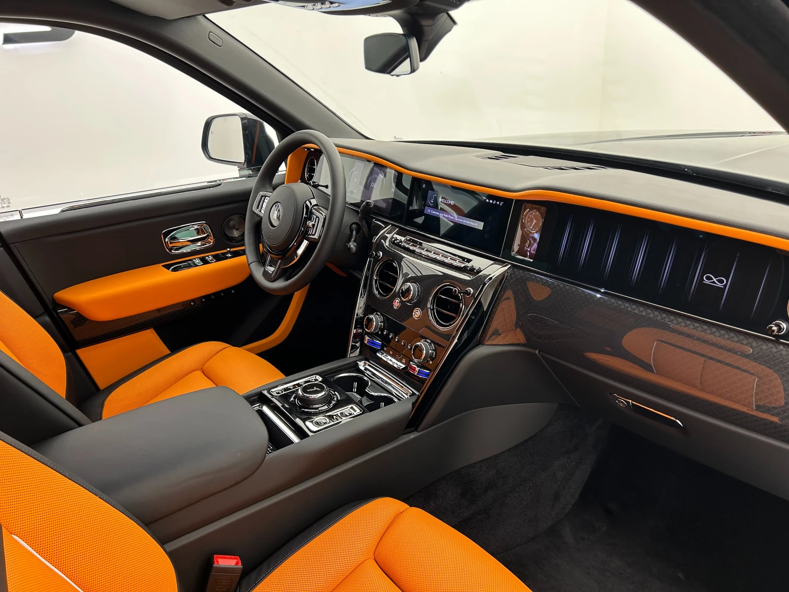 劳斯莱斯 Cullinan Black Badge Series II