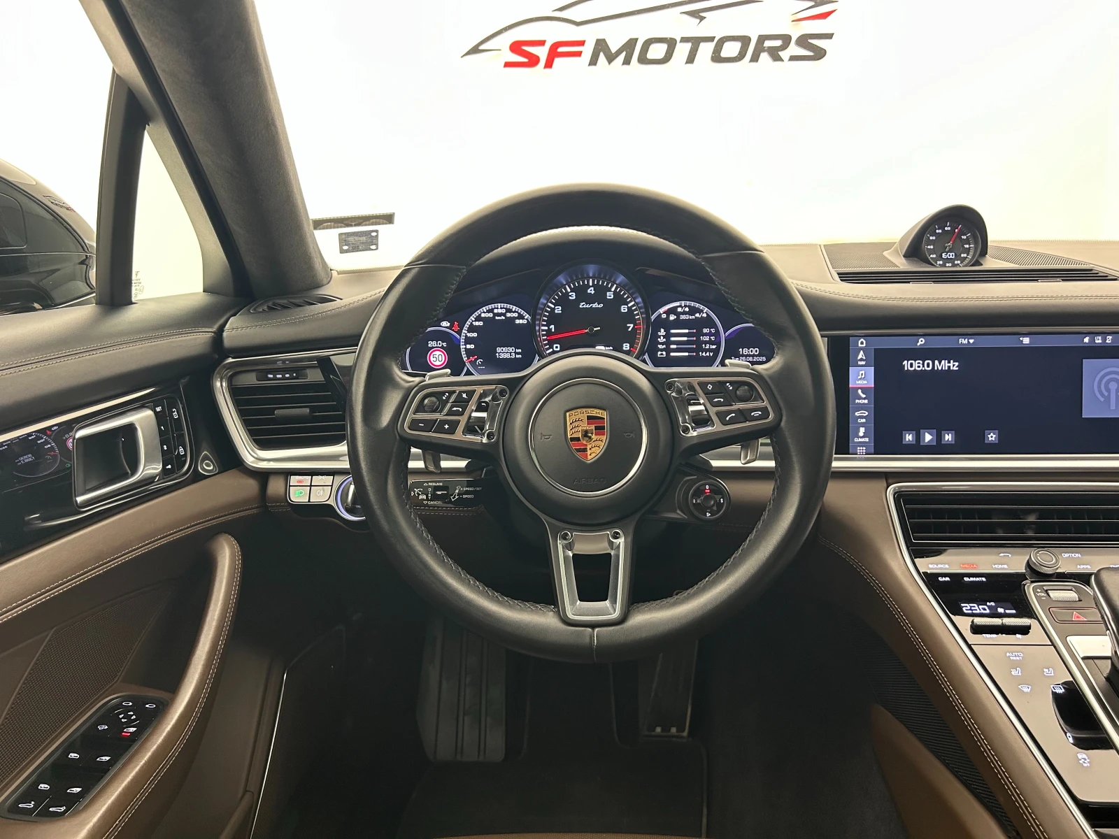 Porsche Panamera Turbo Sport Turismo