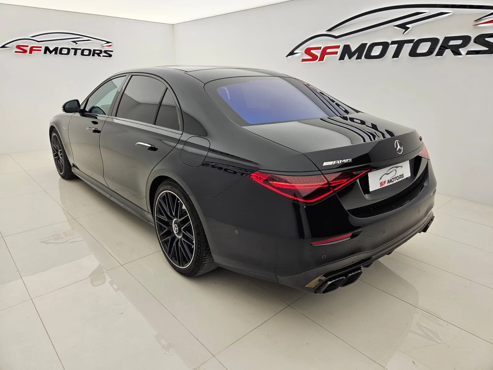 Mercedes-Benz S 63 AMG  4Matic+ L CERAMIC/BURMESTER 3D